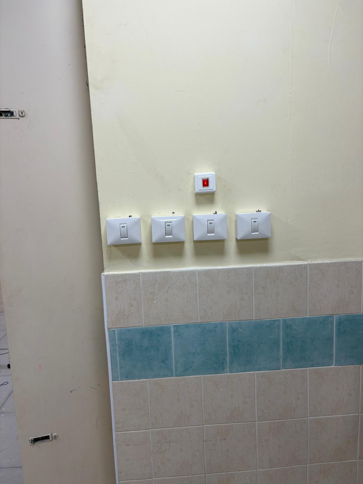 נקודות חשמל ומתגים חשמל יהונתן